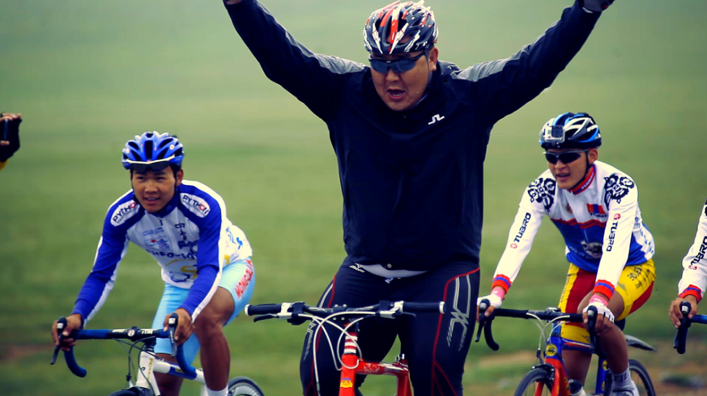 Д.Дагвадорж аварга бахардаж унасан нь үнэн үү?